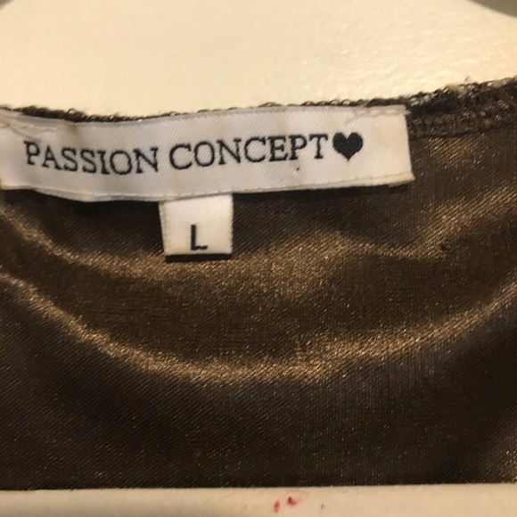 Passion Concept Pullover Blouse Size L - Picture 6 of 8